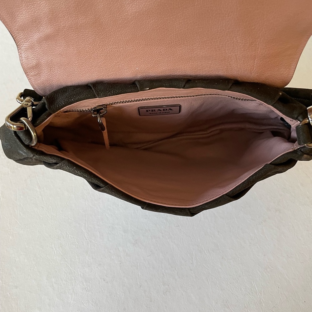PRADA shoulder bag with beaded detail. - Picture 13 of 16